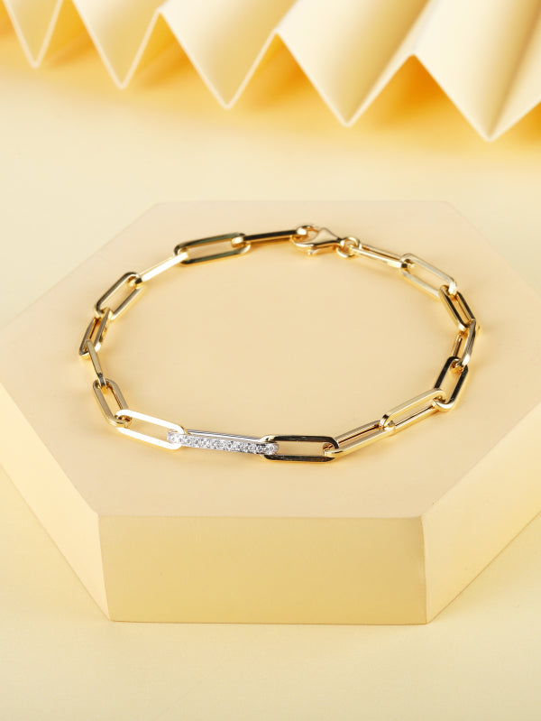 High-Quality 18K Gold  bracelet with diamonds. Suitable for Women’s Daily, Dating, Travel, and Party , A Cute Gift